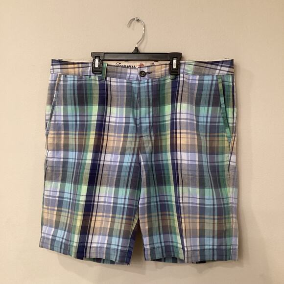 Tommy Bahama Men’s Plaid Shorts in Size 38 NWOT